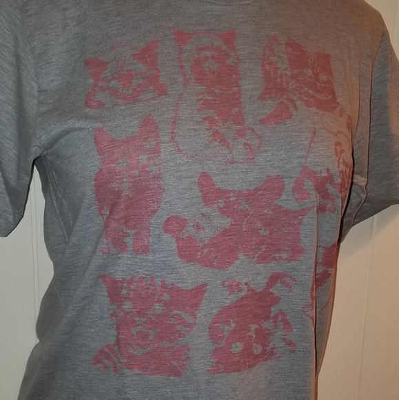 Glowees Tops - SOLD - Glow in the dark kittens shirt